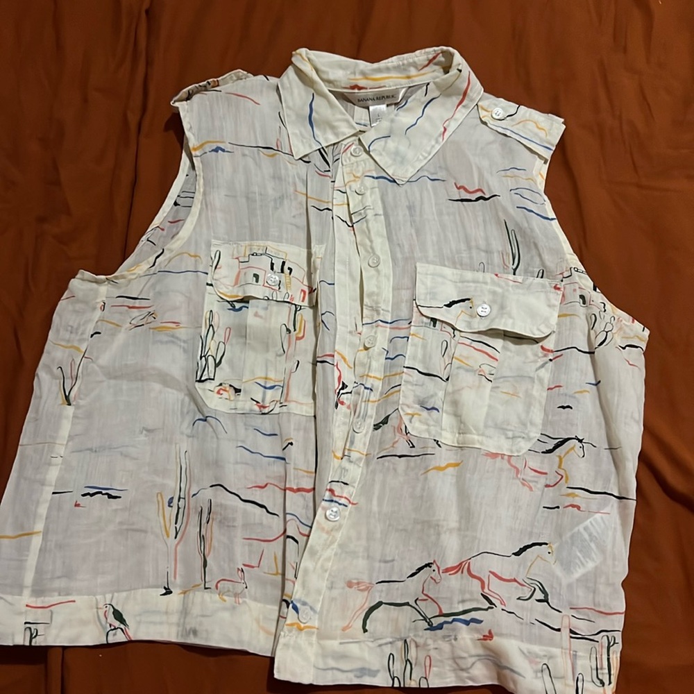 Banana republic sleeveless western print shirt